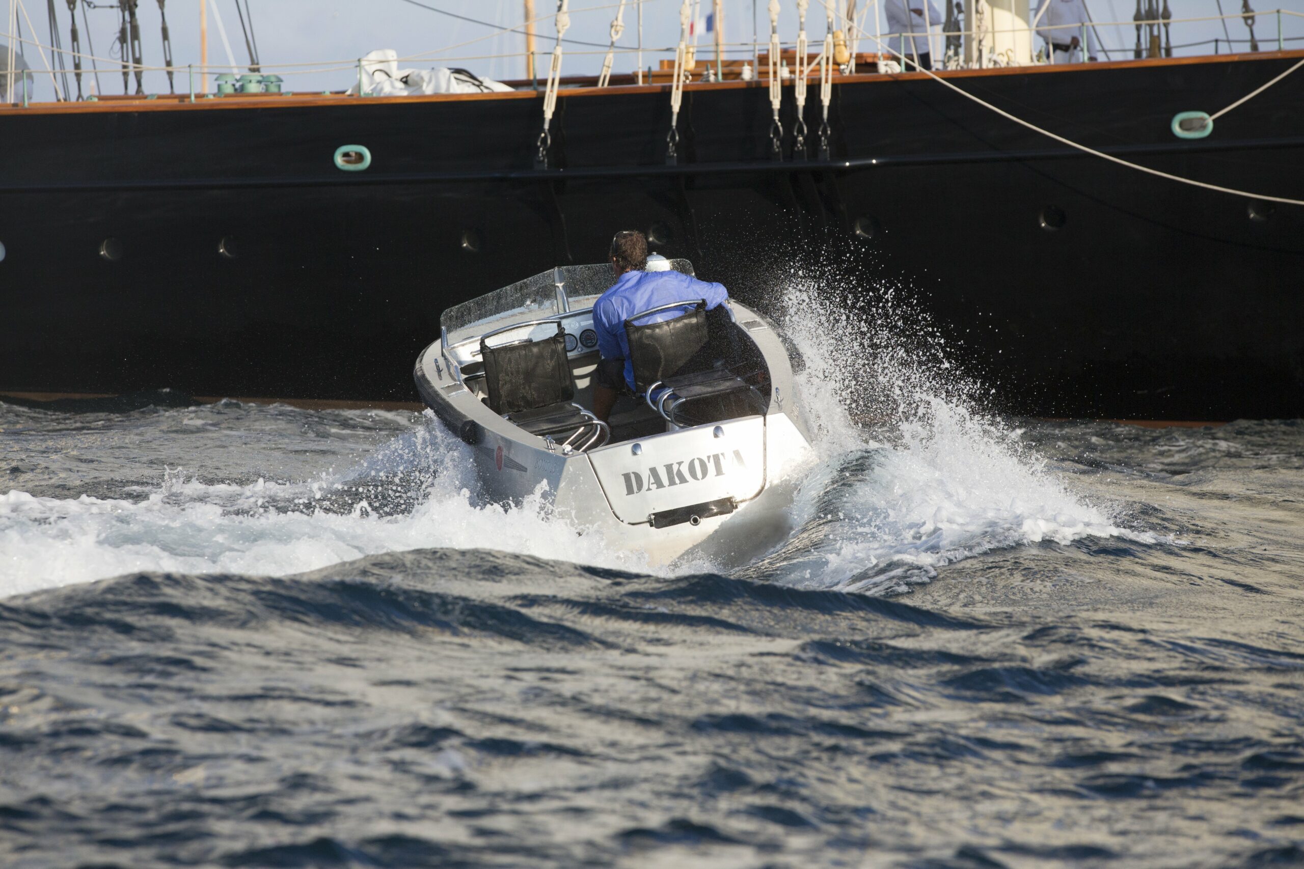 Bolt in the Bay of St Tropez next to Adix